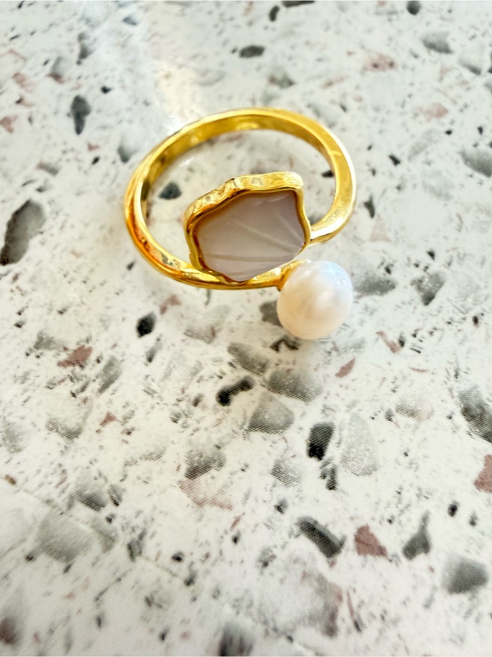 Gold-Tone Open Ring with Fresh Water Pearl&Carved Mother-of-Pearl Adjustable.